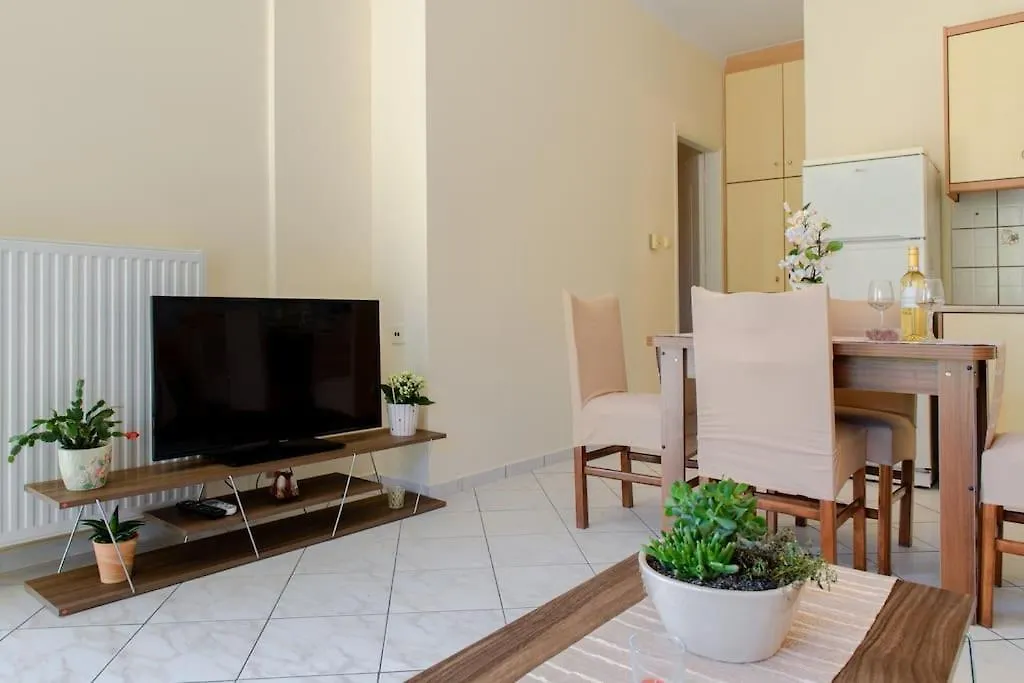 Panos Studio Triple Argostoli
